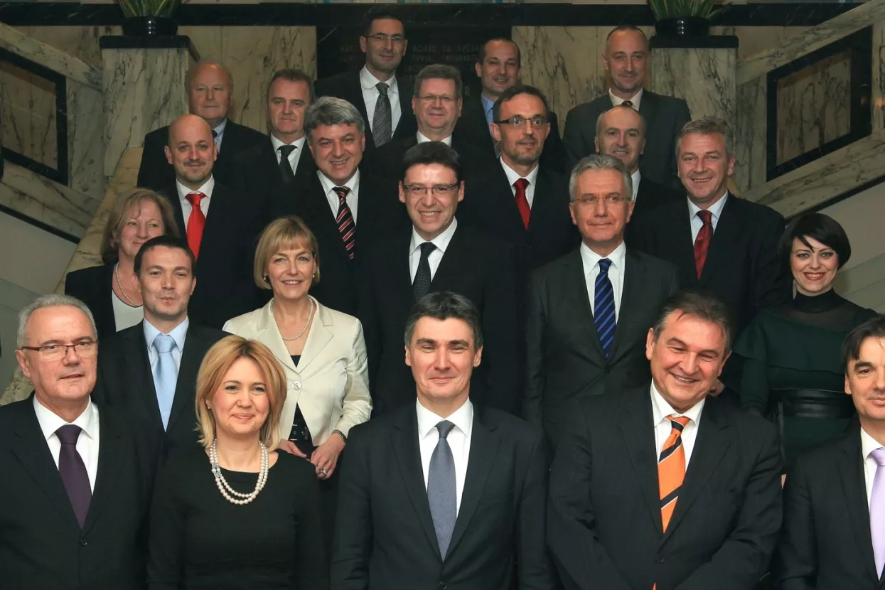 Ministri će moći mimo natječaja zapošljavati najbliže suradnike