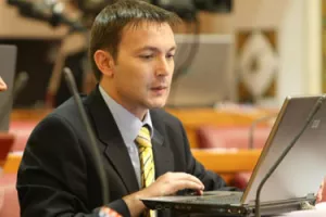 Bauk zatražio registar zaposlenih u državnim institucijama