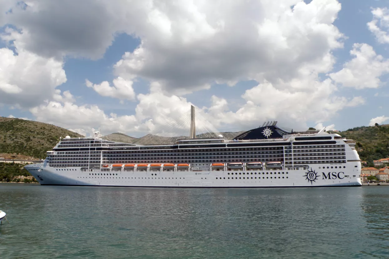 U Dubrovnik uplovio prvi ovogodi&scaron;nji kruzer