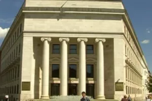 Manjak tekućeg računa platne bilance 446 milijuna eura