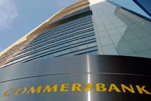 Commerzbanku dobit pala 62,5 posto
