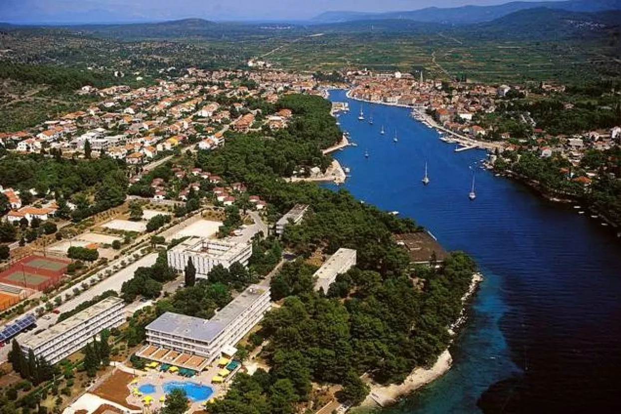 Fond iz Dubaija na Hvaru gradi hotel i stotinjak vila