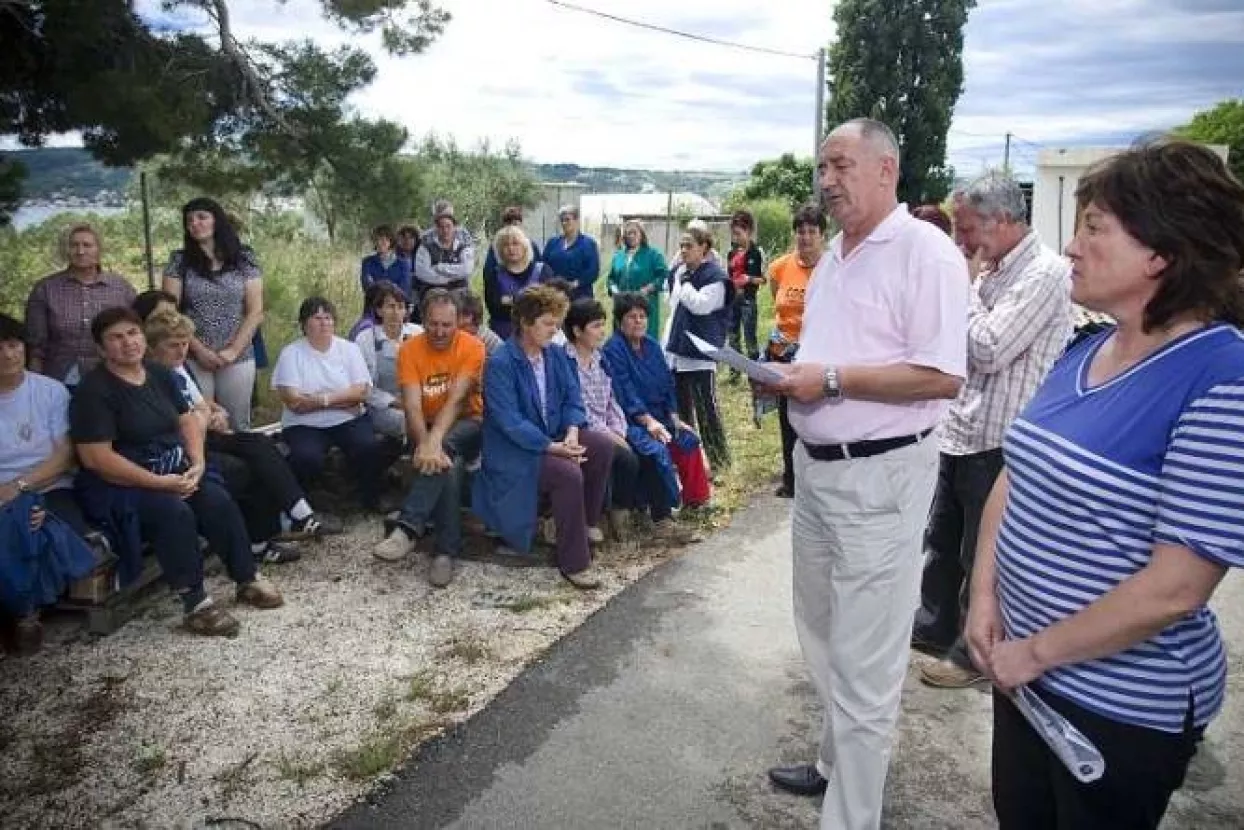 Radnici Ka&scaron;telanskih staklenika blokirali promet blizu zračne luke