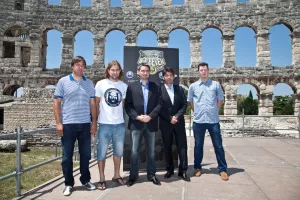 Hokejaši i led stižu u pulsku Arenu