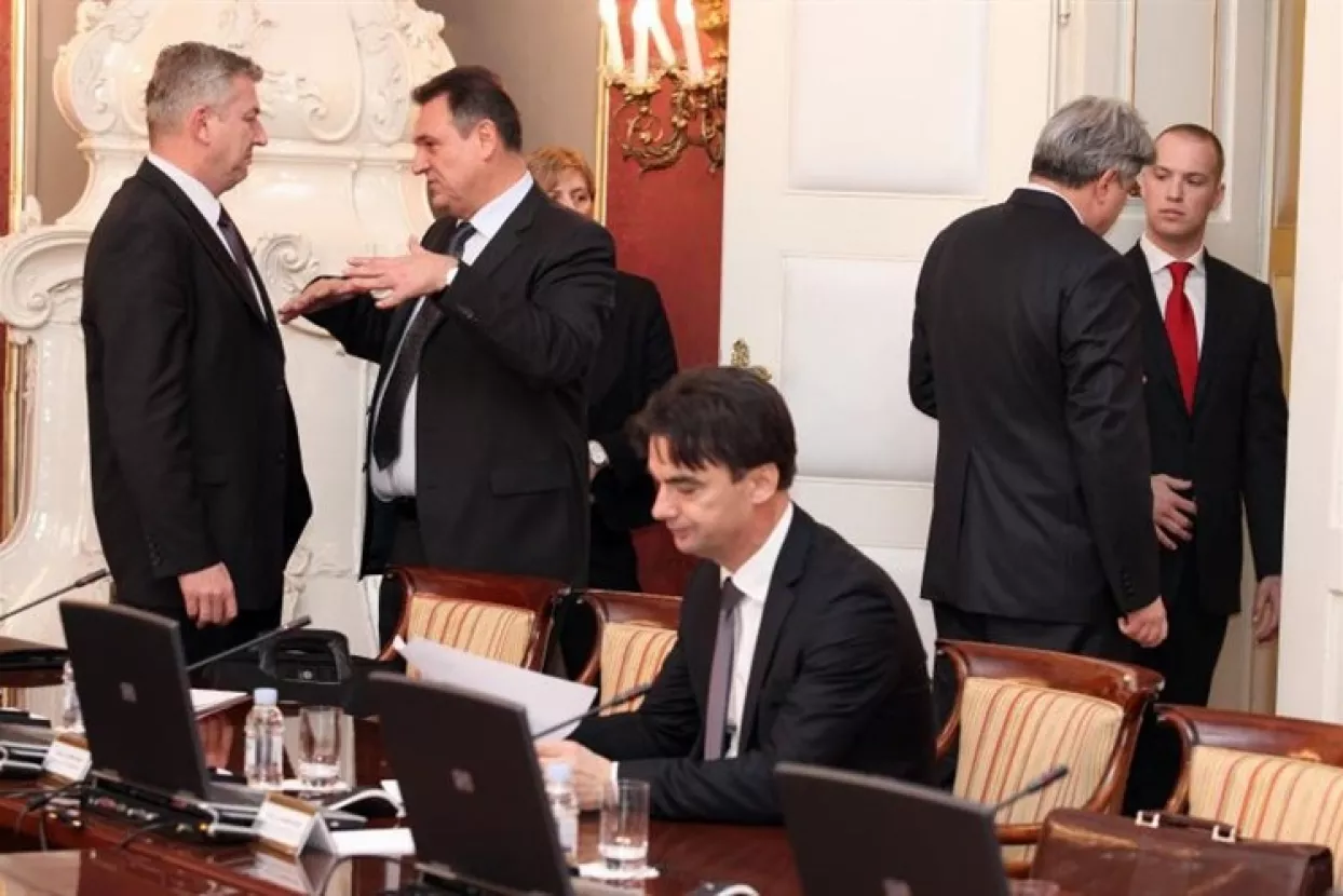 Oprost dugova za one slabijeg imovinskog stanja