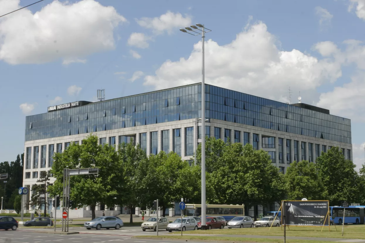 MOL: Izdvojite Naftaplin i dajte nam Srbiju i Sloveniju