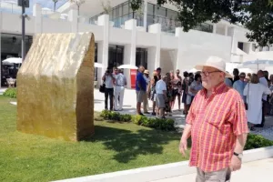 Kožarićeve skulpture na otvorenom