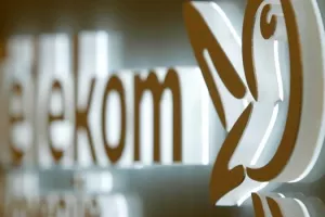Snižen rejting Telekoma Slovenije
