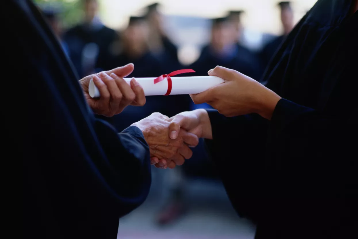 Kupnja seminarskih radova mora se zaustaviti