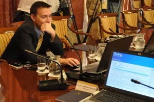 Ravnatelji agencija neće moći imati veće plaće od članova Vlade