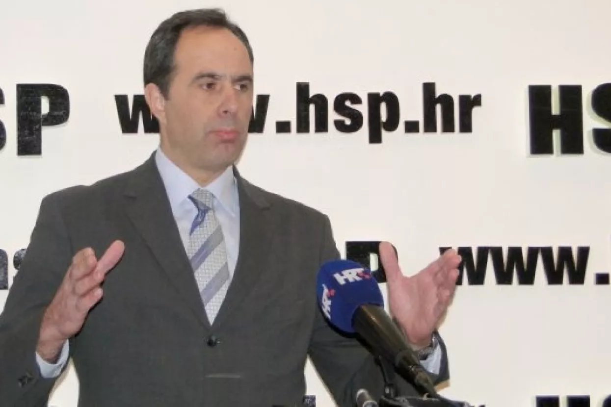 HSP-ovci prešli u HDSSB zbog stalnog zaposlenja?