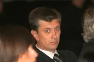 'Rixecker može dobiti 5 tisuća eura kredita, kako će kupiti MIV?'