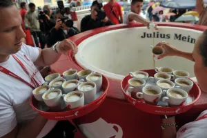 U Zagrebu skuhan capuccino od 2 tisuće litara