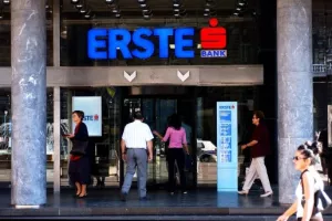 Erste nastavlja s projektom mikrofinanciranja