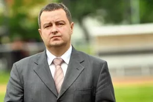 Dačić: Srbiji prijeti dužnička kriza i ropstvo