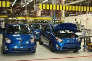 Revoz umjesto 600 izbacuje 300 automobila dnevno