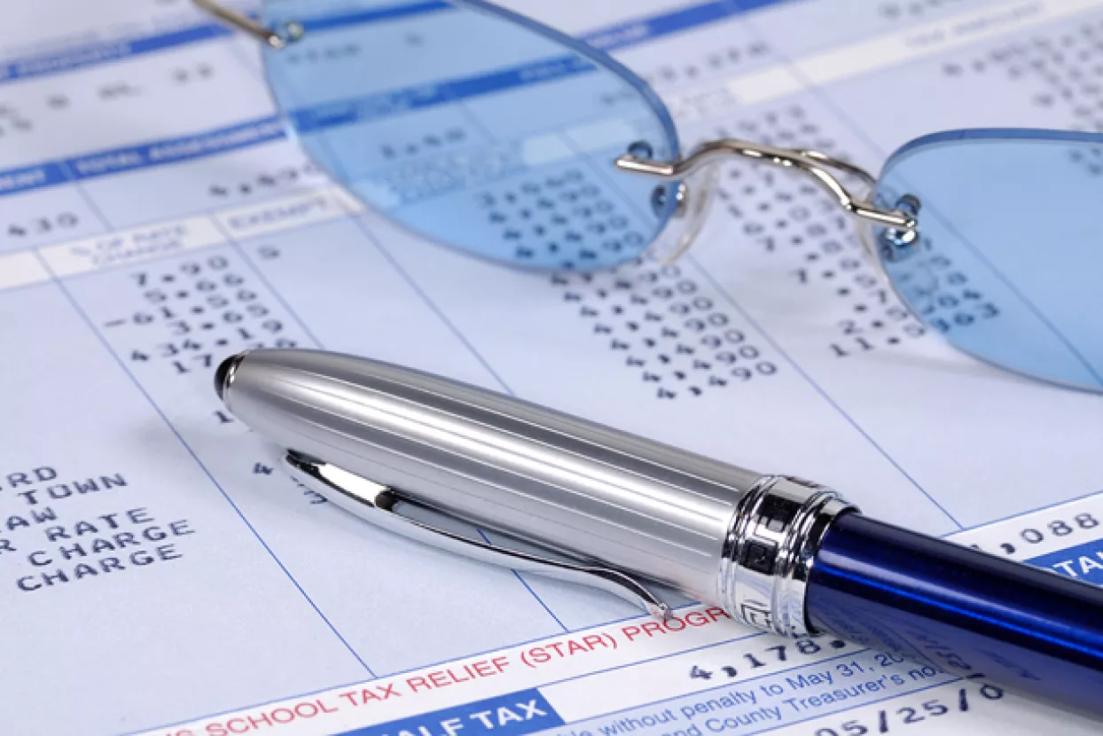 Poreznici zakidaju i preminule obveznike poreza