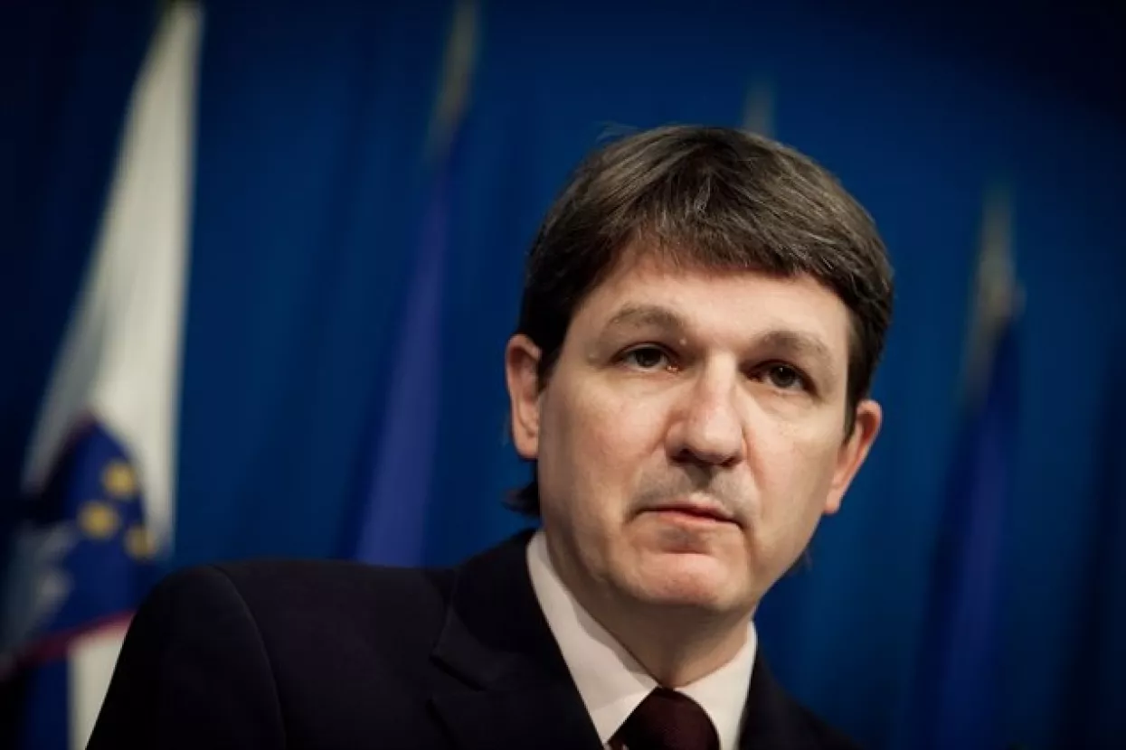 Slovenija će sama financirati sanaciju bankarskog sustava