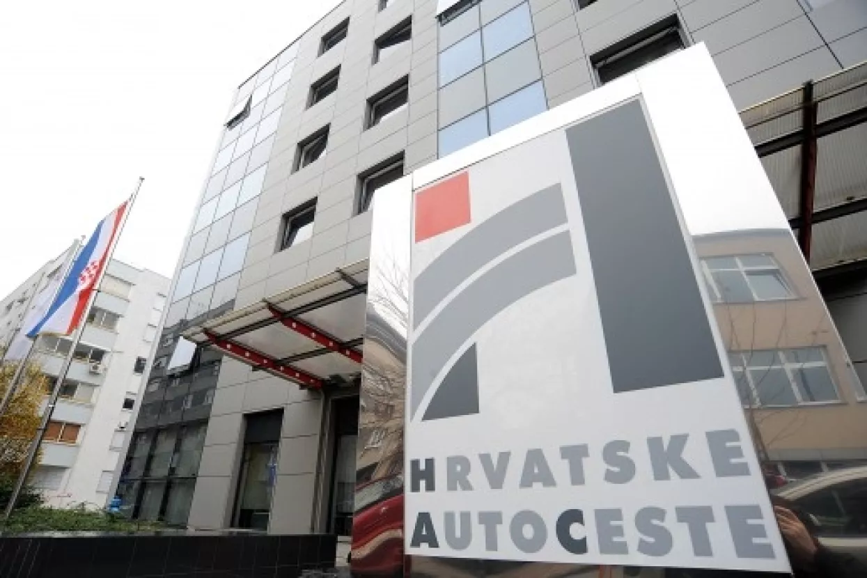 Prskalo, Legac i Kandžija traže 3,3 milijuna kuna od HAC-a