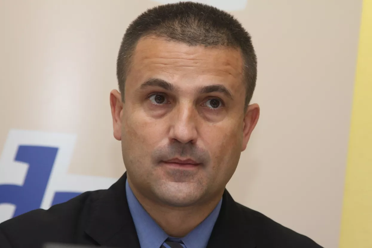 U dm svaki dan pristigne 50 molbi za posao