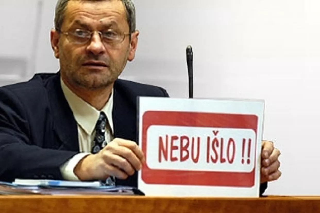 Lesar: Banke i fondovi niti s jednom lipom nisu podijelili teret krize