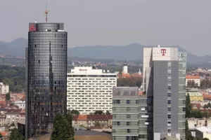 Raiffeisen OMF stekao jo&scaron; 6000 dionica HT-a