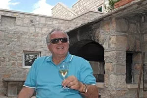 Od starih kuća i crkve u selu na Braču radi luksuznu destinaciju