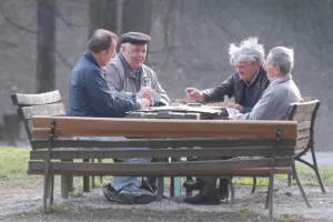 Umirovljenici socijalni slučajevi koji hrane nezaposlenu djecu