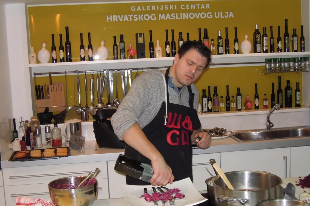 Zagrepčani kušali mlado maslinovo ulje