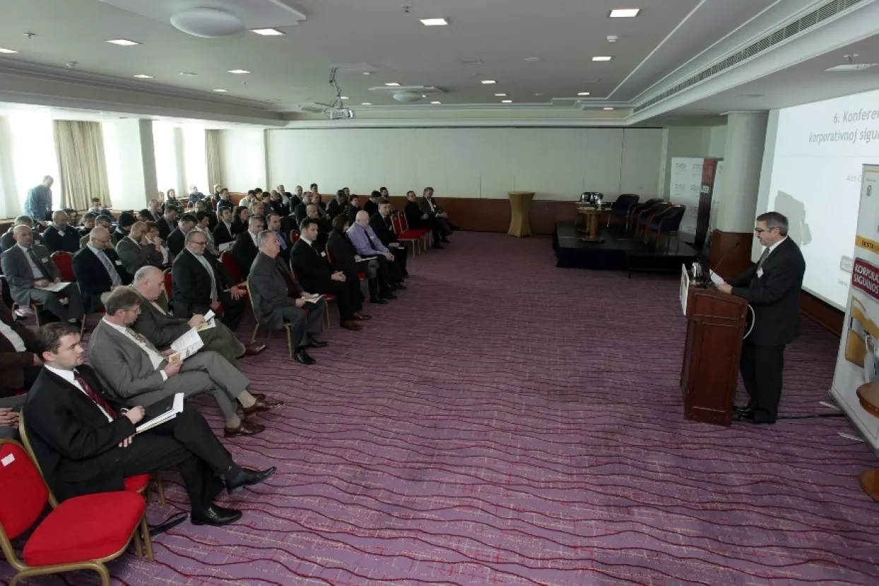 'Previ&scaron;e hrane, kao i previ&scaron;e sigurnosti &ndash; &scaron;teti'