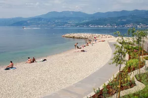 Hemingway bar koncesionar plaže Ploče