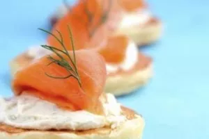 Pronađena bakterija u dimljenom lososu