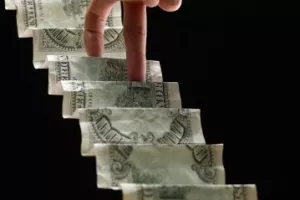 Kraj ere jeftinog novca potaknuo rasprodaje na burzama