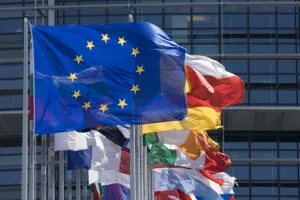 Uz nacionalni, polovica građana EU ističe i europski identitet