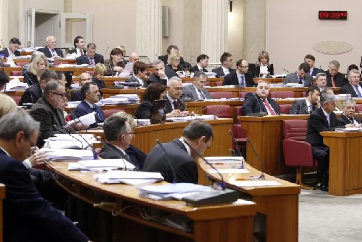 Sabor odlučuje o referendumu o braku