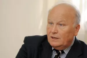 Liječnici nastavljaju štrajk, Linić ih prozvao neodgovornima