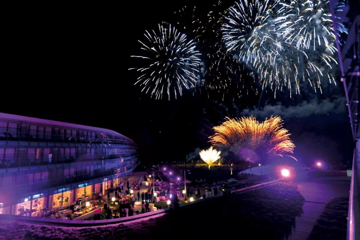 Nina Badrić i Falkensteiner Hotel & Spa Iadera pozivaju na nezaboravan doček nove 2014. godine!