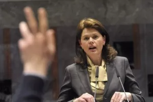 Bratušek pozvala ruske poslovne ljude da ulažu u Sloveniju