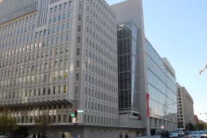 Rast će ojačati i u zemljama s visokim prihodima i zemljama u razvoju