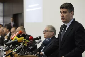 Milanović i Grčić najavili reforme i 2000 otkaza u državnim poduzećima
