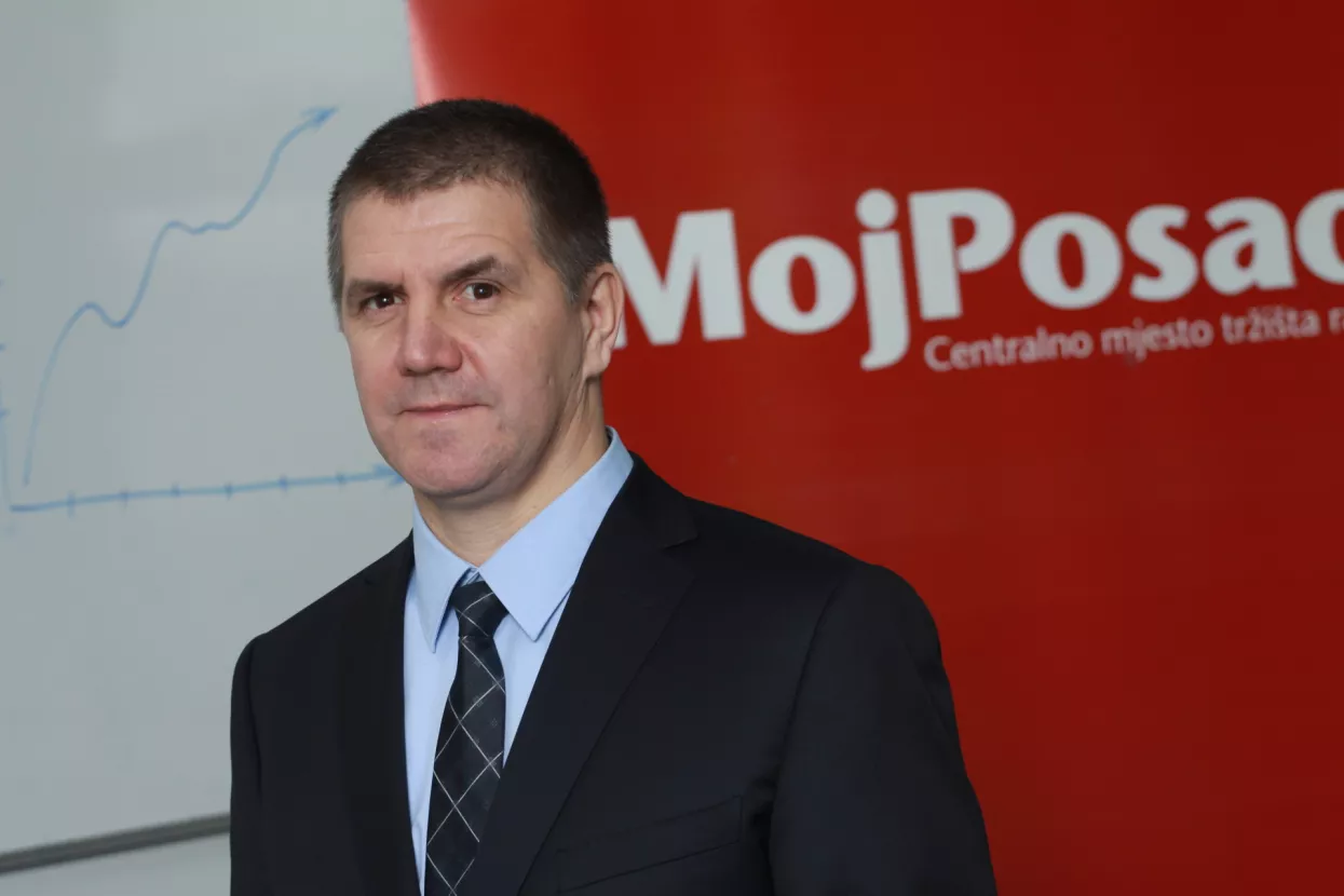 U Hrvatskoj se najviše traže konobari, a u svijetu programeri