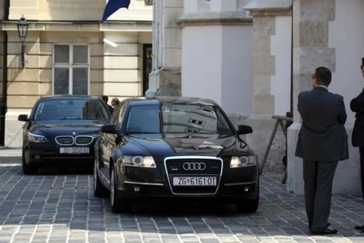 Nova vozila za Vladu i ministarstva podigla prodaju automobila u Hrvatskoj