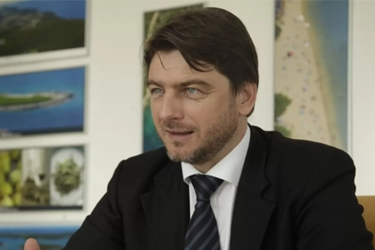 Lorencin: Neće biti ukidanja turističkih zajednica