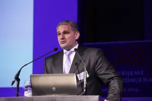 Majetić: Nadam se da Vlada neće popustiti pritiscima da se odustane od outsourcinga