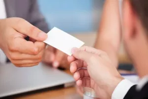 Kako najlakše i najbrže pretvoriti vizitke u digitalne kontakte?