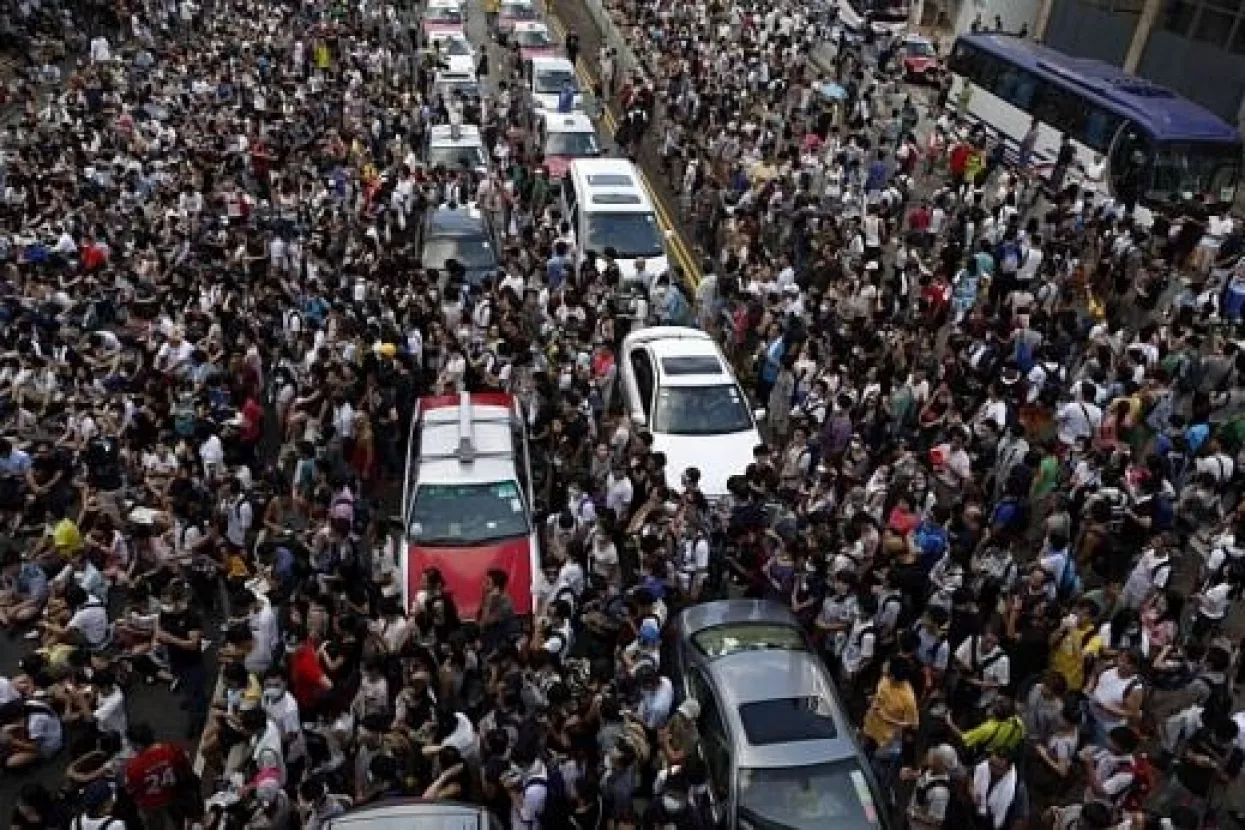 Occupy Central nastavlja s demonstracijama dok kineske vlasti pribjegavaju medijskoj cenzuri