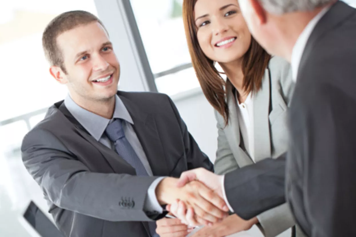 Kako se odjenuti za važan poslovni razgovor?