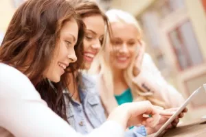 Uz dobre prijatelje imat ćete uspješniju karijeru i dulji život