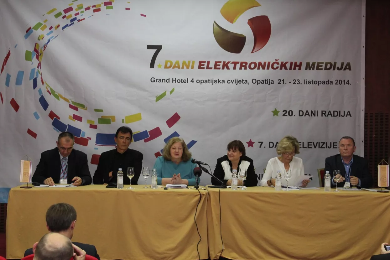 Traži se dugoročan model opstanka lokalnih medija