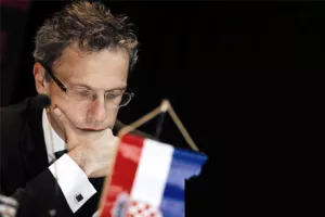 Kako se zaštititi od rasta dolara i pada rublja